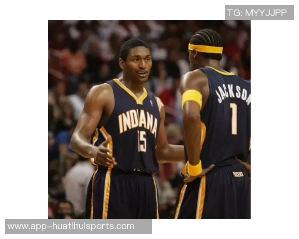 梅里尔外线火力全开10投7中砍下20分5篮板三分球9投6中表现惊艳