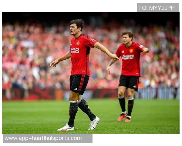 曼联全力争胜发布海报马奎尔独自亮相迎战布莱顿