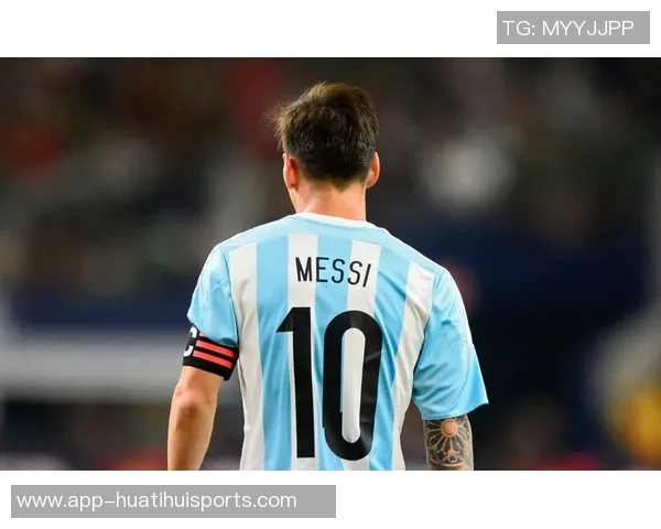 博尼回忆初恋球衣埃托奥的蓝黑战袍承载青春梦想 博尼回忆初恋球衣埃托奥的蓝黑战袍承载青春梦想