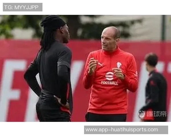 旧将回忆初到米兰时的穿着差异与队友的时尚对比 旧将回忆初到米兰时的穿着差异与队友的时尚对比