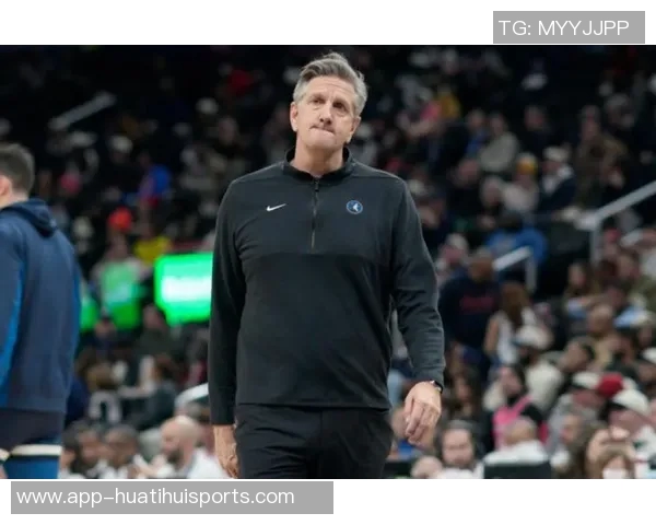 芬奇谈球队表现:对手速度被过于尊重持球压迫需加强 芬奇谈球队表现:对手速度被过于尊重持球压迫需加强