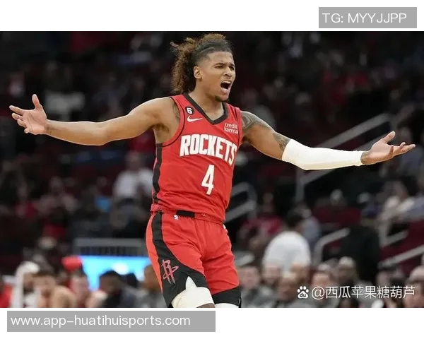 凯尔登出战17分钟高效表现6中4贡献11分5板正负值16助球队胜利