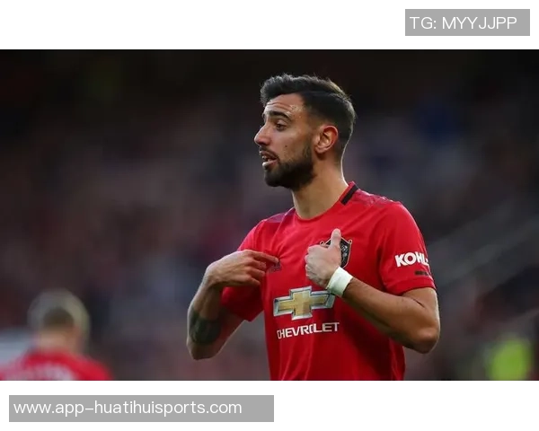 卡里克盛赞赫拉芬贝赫防守纪律性与聪明才智兼备并具备出色传球能力 卡里克盛赞赫拉芬贝赫防守纪律性与聪明才智兼备并具备出色传球能力